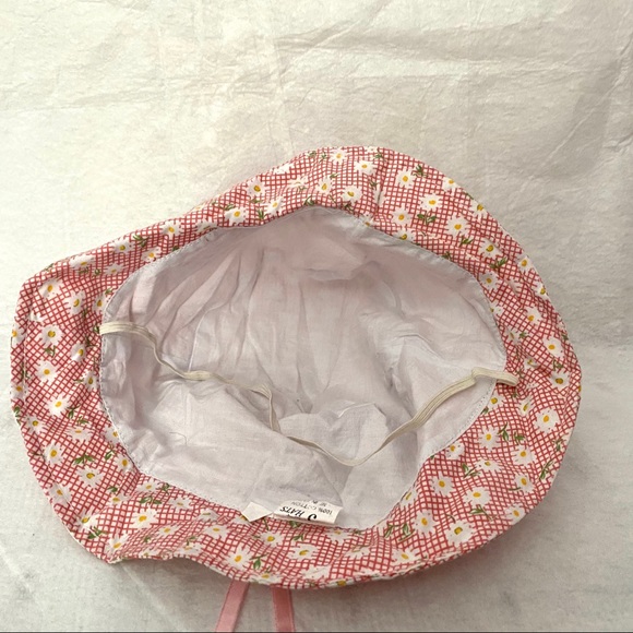 Red White and Floral Girls Hat w/ adjustable size - Picture 5 of 8